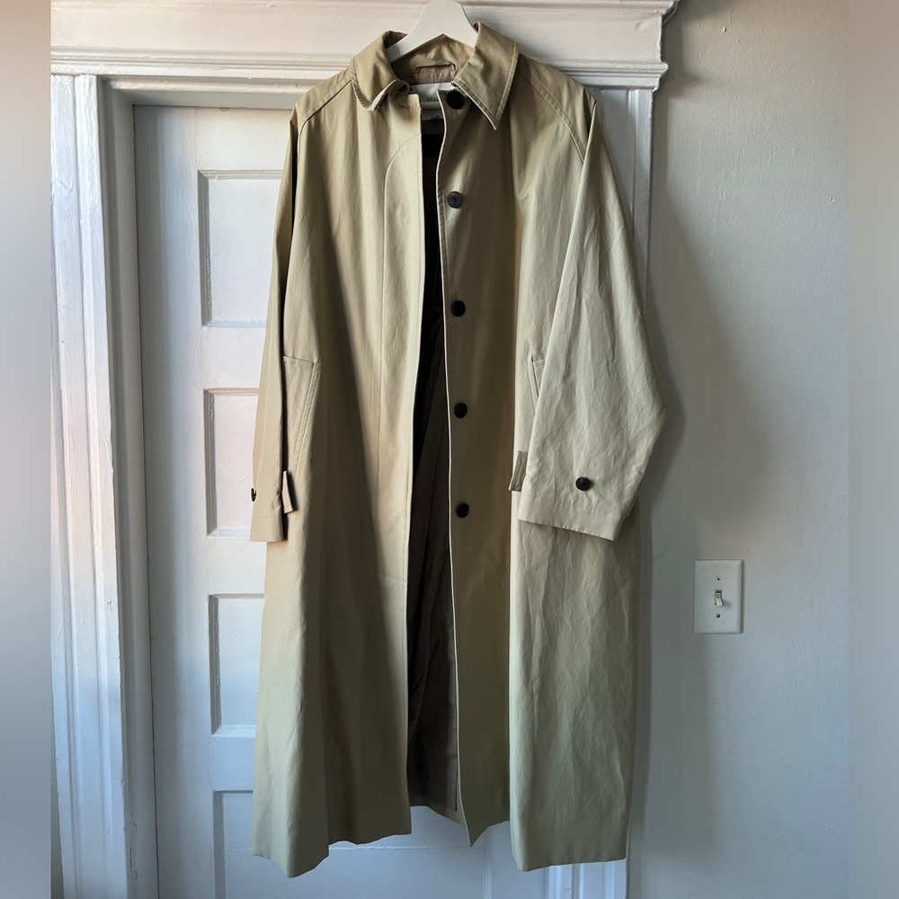 Classic Beige Trench Coat for Women - Timeless Outerwear